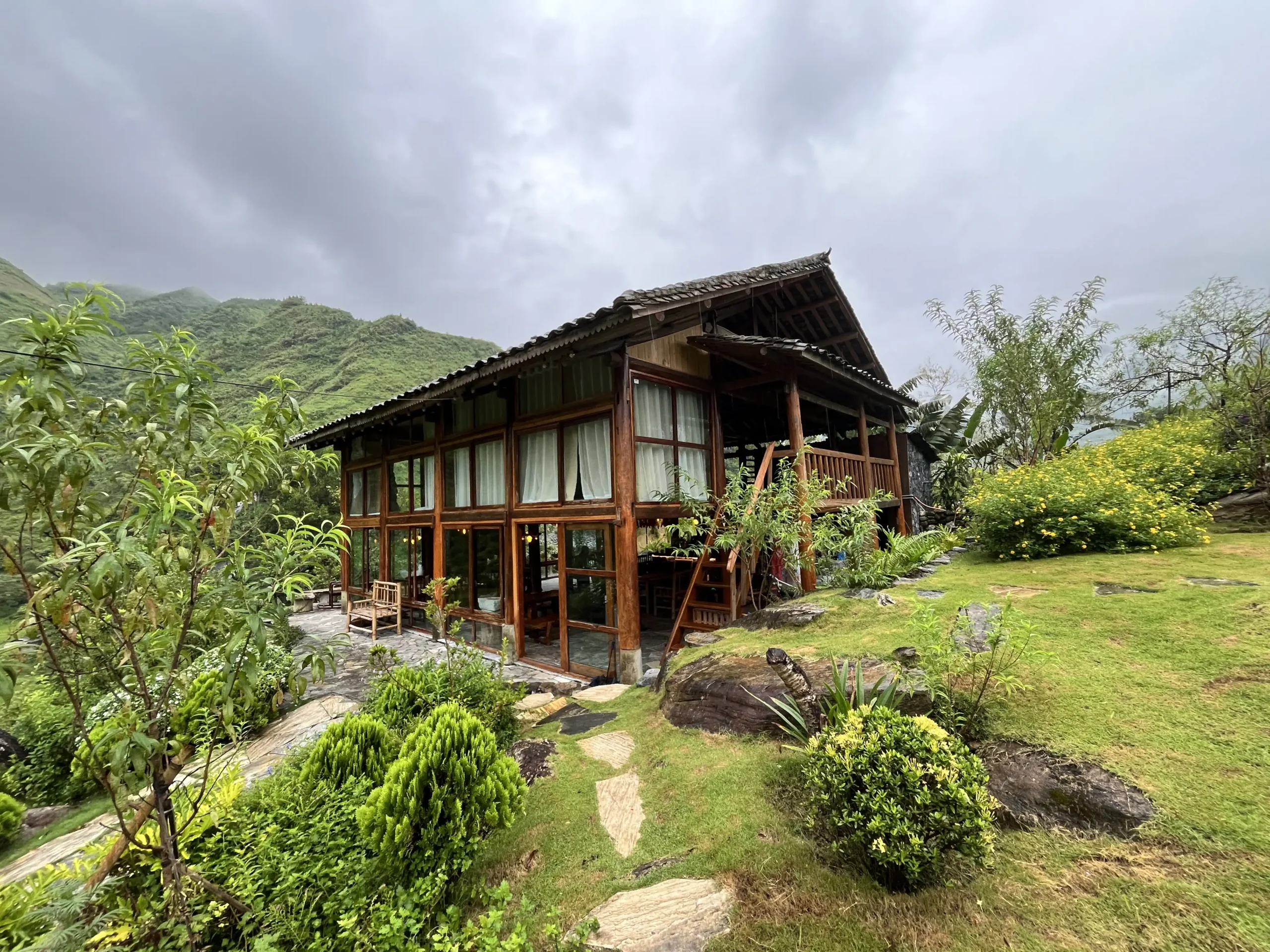 Du Gia Homestay Campus – Garden view