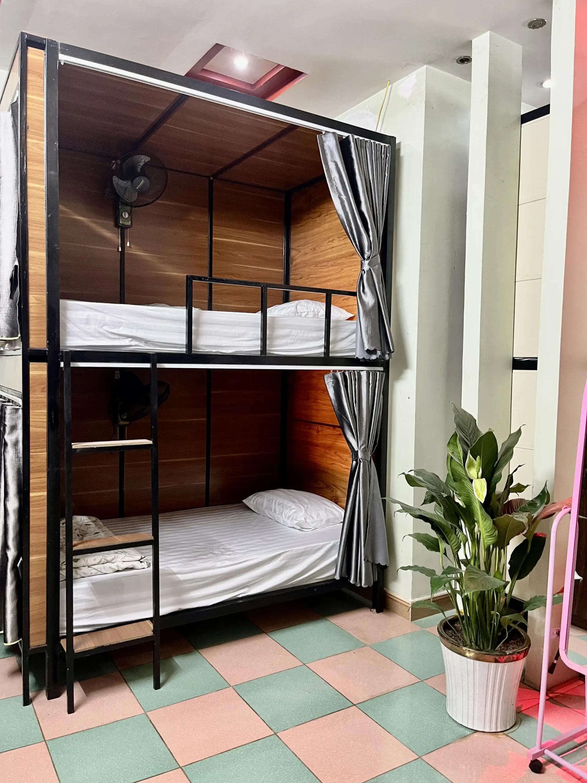 Loop Trails Hostel – Dorm beds in Ha Giang