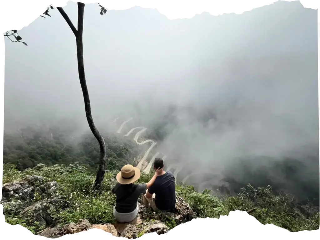 khau coc cha pass 2 customers from loop trails tours ha giang