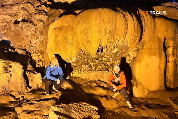 Nguom Ngao Cave stalactites Cao Bang Vietnam Tiger Cave
