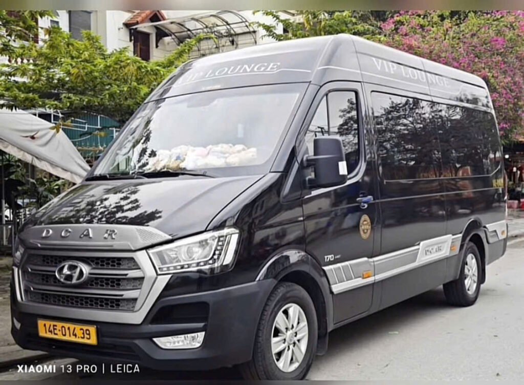 Hanoi to Ha Giang limousine bus night departure