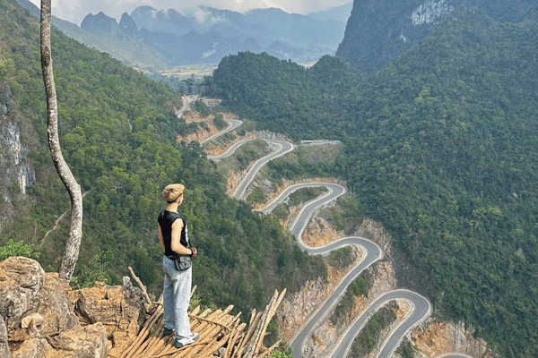 a tour guide in khau coc cha pass viewpoint in cao bang – Copy – Copy – Copy – Copy – Copy (2) – Copy a tour guide in khau coc cha pass viewpoint in cao bang ha giang cao bang 6 days 5 nights itinerary