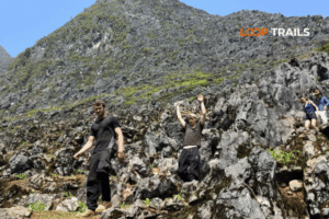 climb the rock in ma pi leng pass