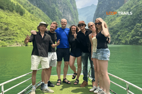 ha giang loop on a boat trip in nho que river