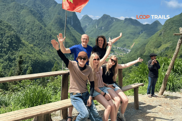 ha giang loop with looptrails in chin khoanh pass