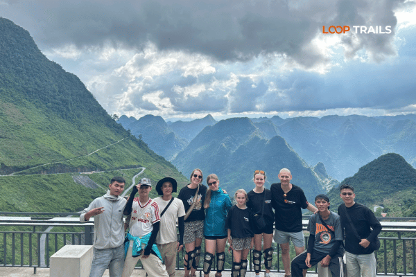 ha giang loop with looptrails in can ty pass (2) ha giang loop with looptrails in can ty pass (2)