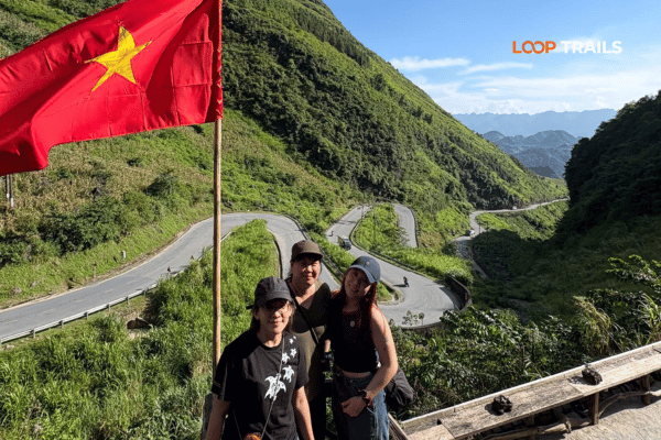 ha giang loop with looptrails in tham ma pass