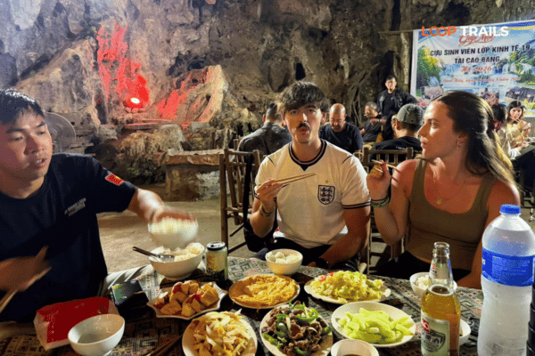 have dinner at yen nhi homestay in cao bang