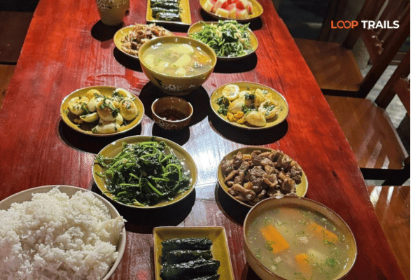 have dinner with looptrails in a homestay