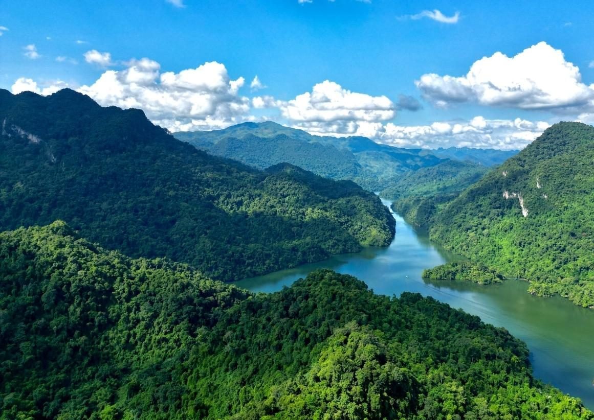 ho-ba-be-iVIVU-e1725613566982 ba be lake in thai nguyen