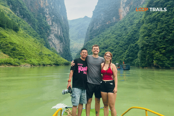 ha giang loop for a couple in nho que river