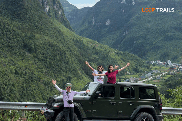 ha giang loop for a family in chin khoanh pass by jeep Ha Giang Photography Tour