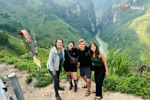 ha giang loop with looptrails in nho que river (2) ha giang loop with looptrails in nho que river