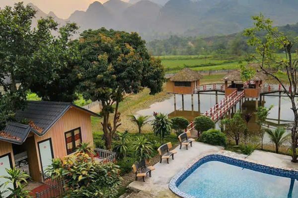 Du Gia Village Ha Giang at sunset with terraced rice fields