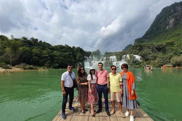 Ha Giang for Seniors: Comfortable Tour Guide (2025)