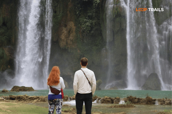 cao bang loop for a couple in ban gioc waterfall