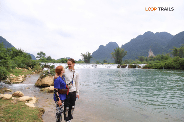 cao bang loop for a couple in quay son river
