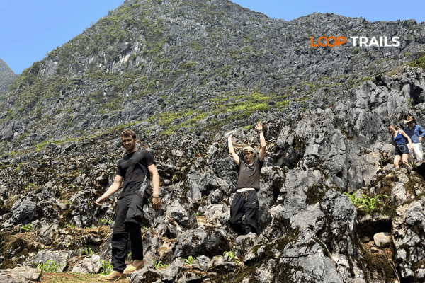 climb the rock in ma pi leng pass