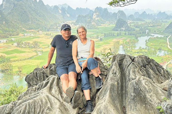 customers in pi pha ngoc con, cao bang with looptrails cao bang travel