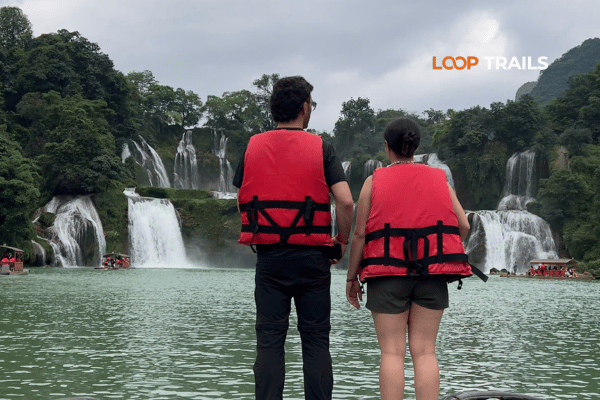 customers of looptrails in ban gioc waterfall, cao bang (2)