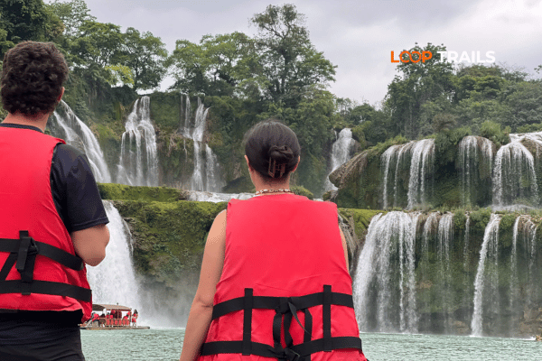 customers of looptrails in ban gioc waterfall, cao bang