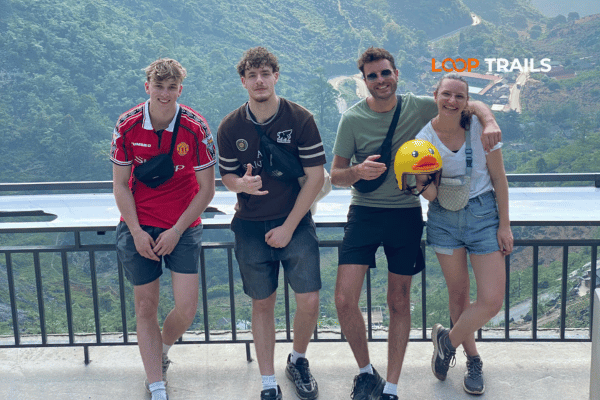 customers of looptrails in can ty pass