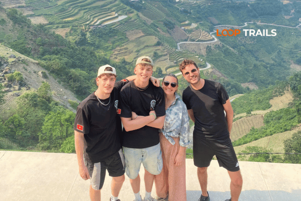 customers of looptrails in can ty pass