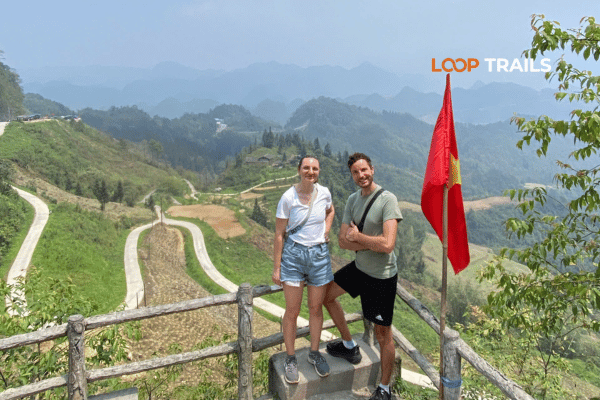 customers of looptrails in quan ba heaven gate