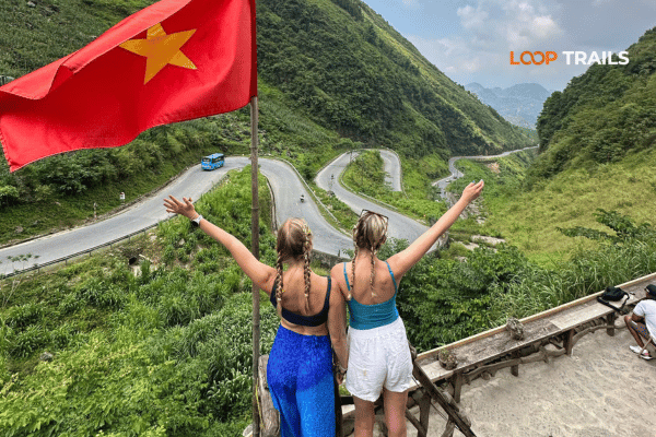 customers of looptrails in tham ma pass