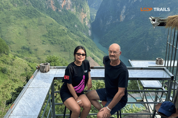 ha giang loop for a couple in ma pi leng pass with looptrails