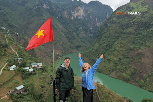 ha giang loop for a couple in nho que river viewpoint