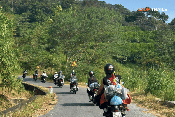 ha giang loop for a group by motorbike with looptrails