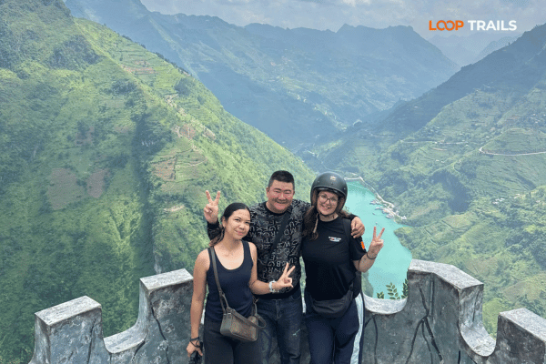 ha giang loop for a group in ma pi leng pass