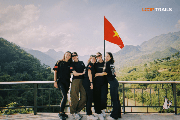 ha giang loop for a group in ma pi leng pass with looptrails (2)
