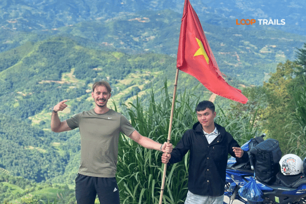 ha giang loop for a group with easy riders in duong thuong