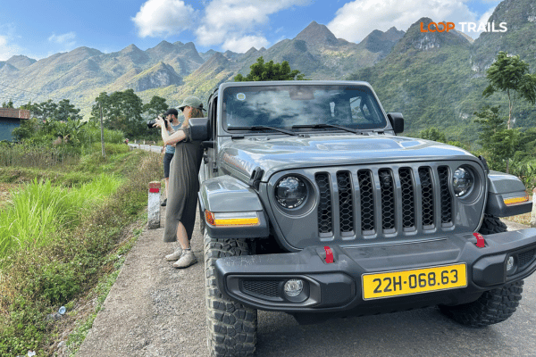 ha giang loop for a group with looptrails by jeep wrangler rubicon (2)