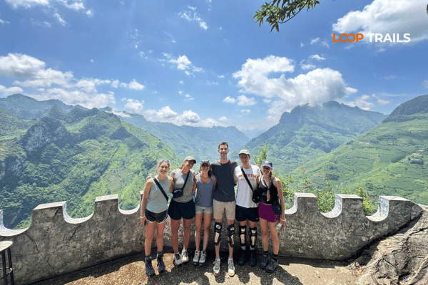 ha giang loop for a groups with looptrails in ma pi leng pass