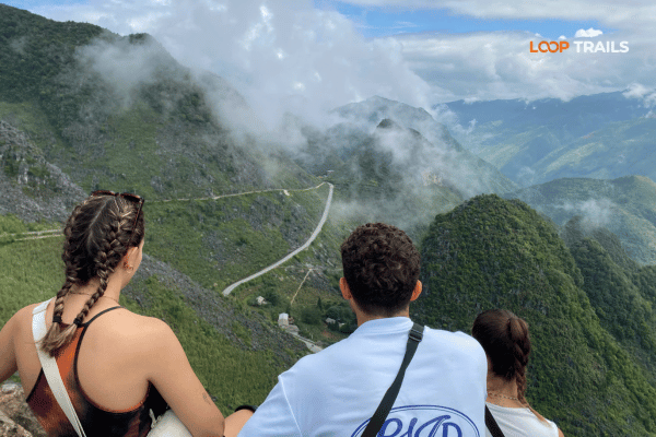 ha gang loop with looptrails in dong van karst plateau (2)