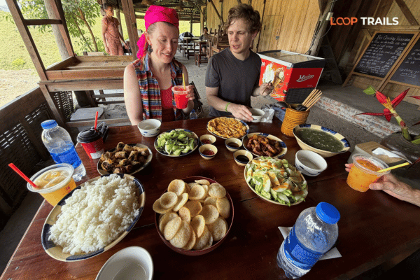 have lunch at a homestay in cao bang