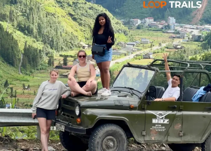 Ha Giang Jeep Tour at chin khoanh pass dong van ha giang