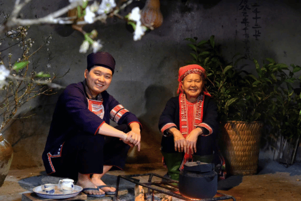 Family hearth in a Red Dao home in Ha Giang
