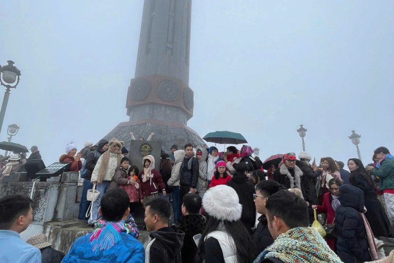 lung cu flag tower in winter