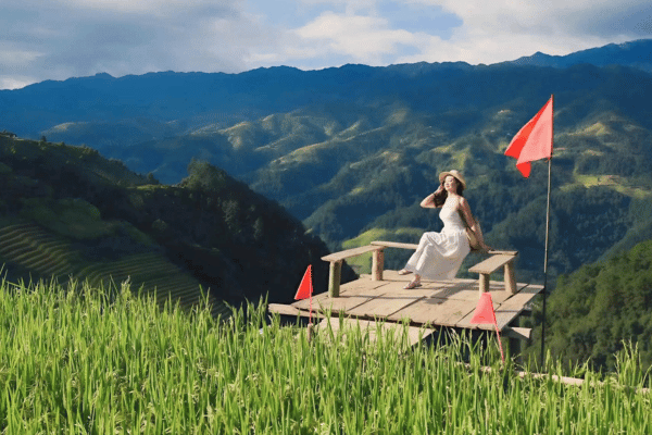 mu cang chai in yen bai with looptrails
