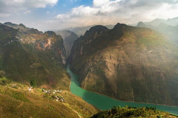 Ma Pi Leng Pass Ha Giang Loop road cliff Nho Que River gorge Vietnam
