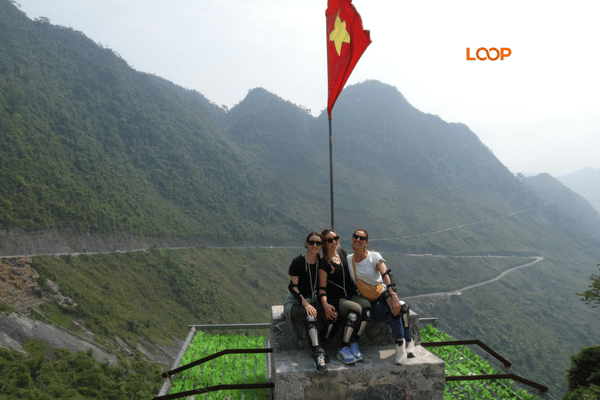 stop at can ty pass with looptrails