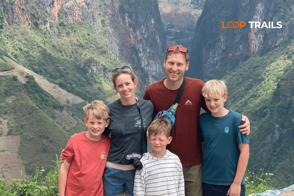 take photos in nho que river and tu san canyon viewpoint (2)