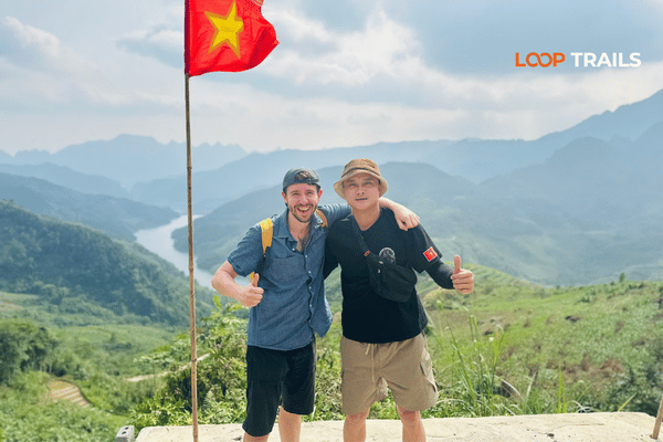take photos in nho que river viewpoint (2)