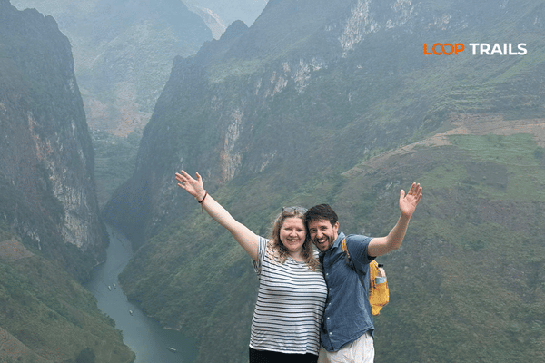 take photos in nho que river viewpoint