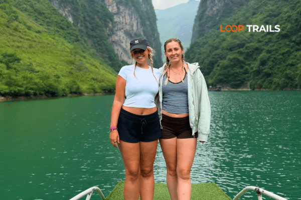 took a boat trip in nho que river with looptrails