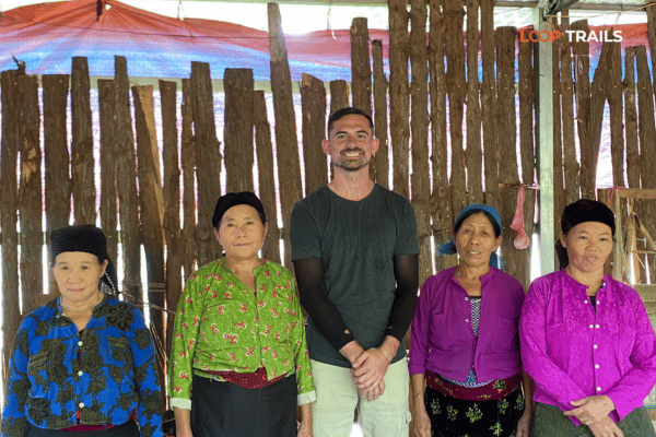 visit lung tam linen village